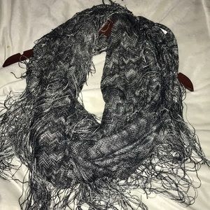Fringe infinity scarf